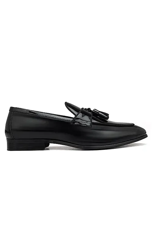 Black Patent Leather Loafers With Tassels