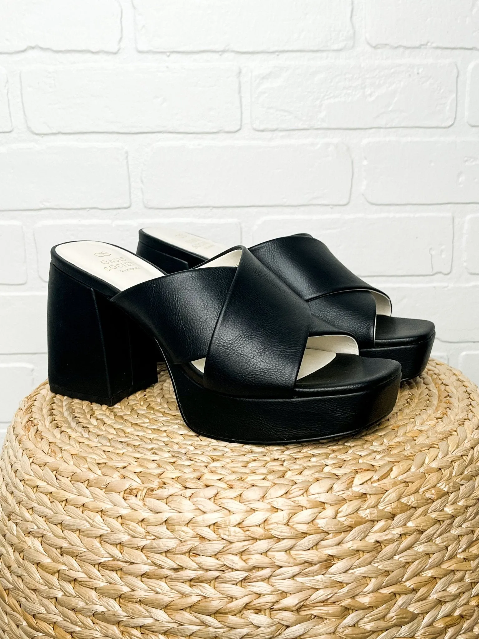 Carmen platform mule heel black