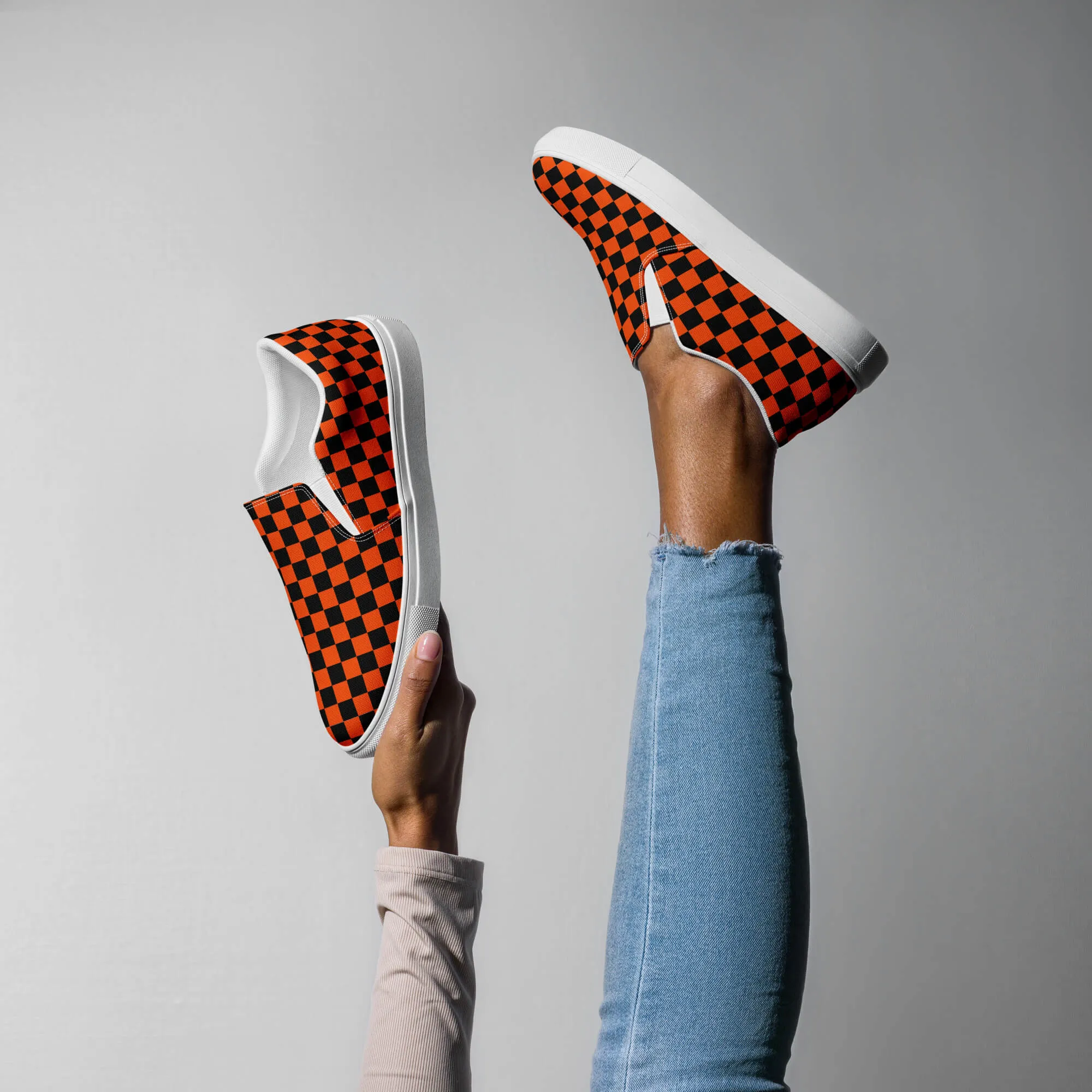 "The Bullies" Women’s Slip-on Canvas Shoes