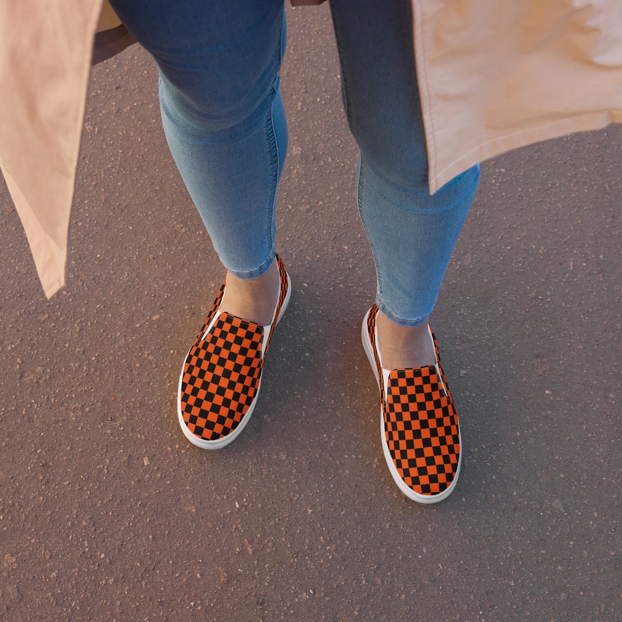 "The Bullies" Women’s Slip-on Canvas Shoes