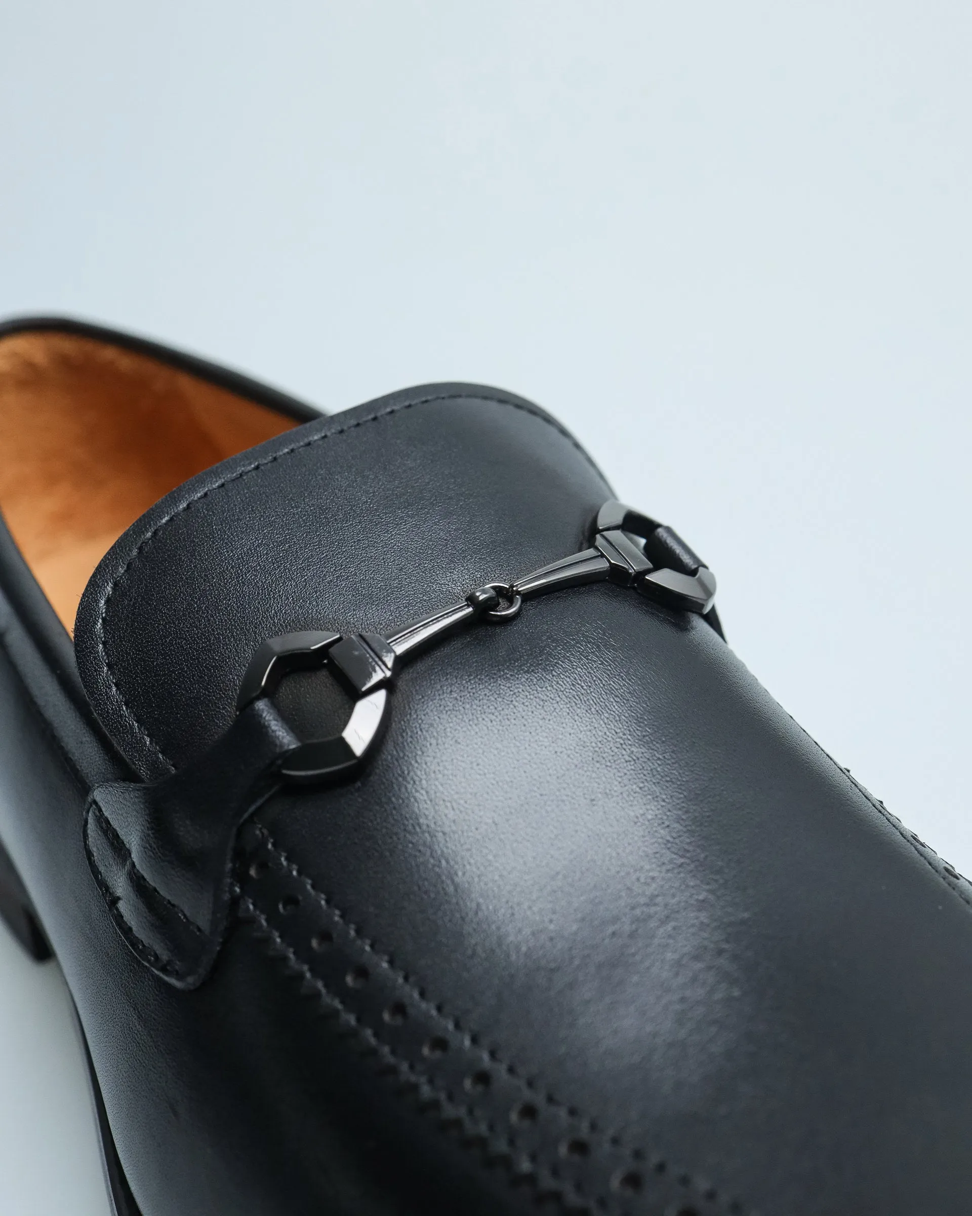 Tomaz F350 Men's Buckle Loafer