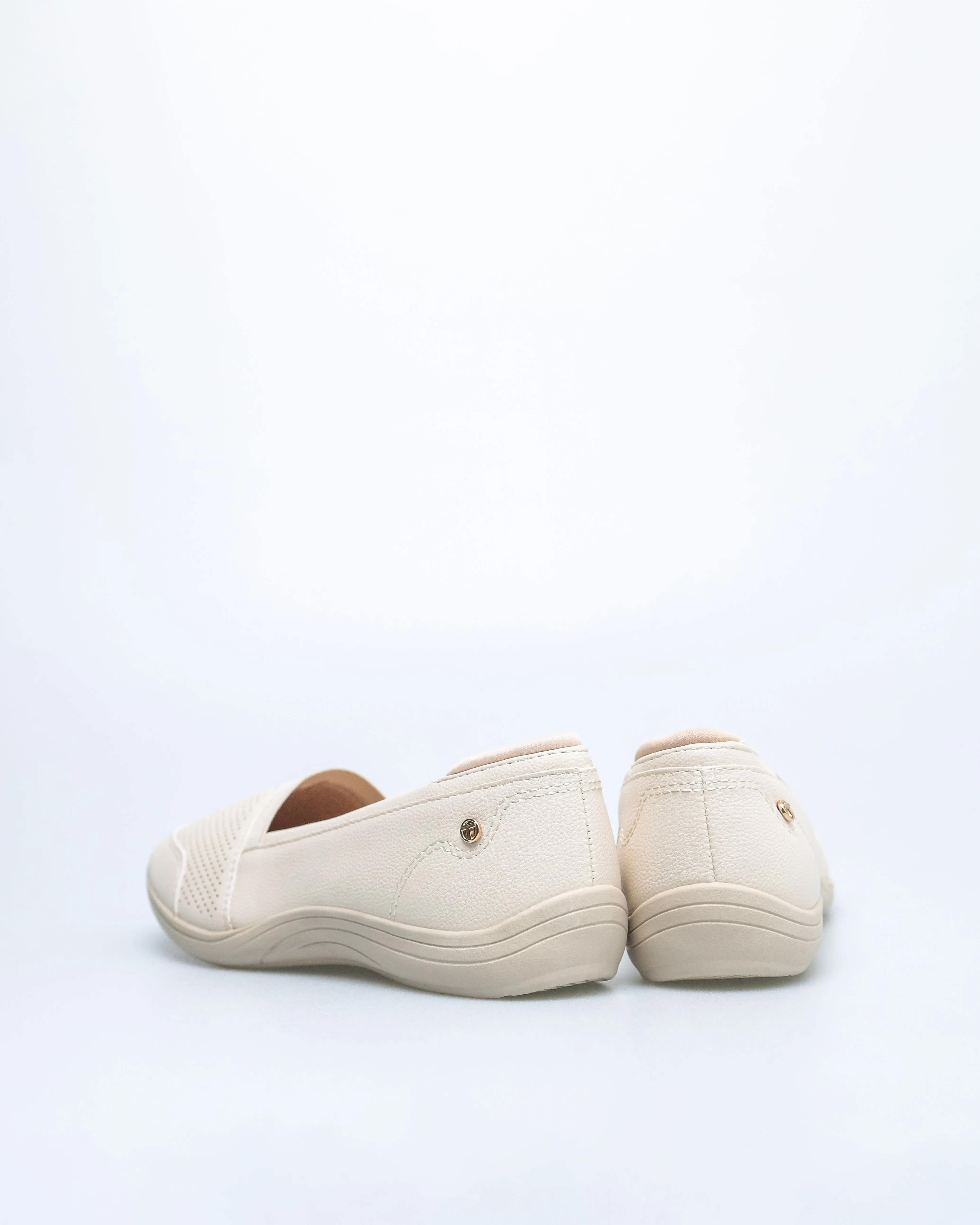 Tomaz NN428 Ladies Classic Perforated Flats