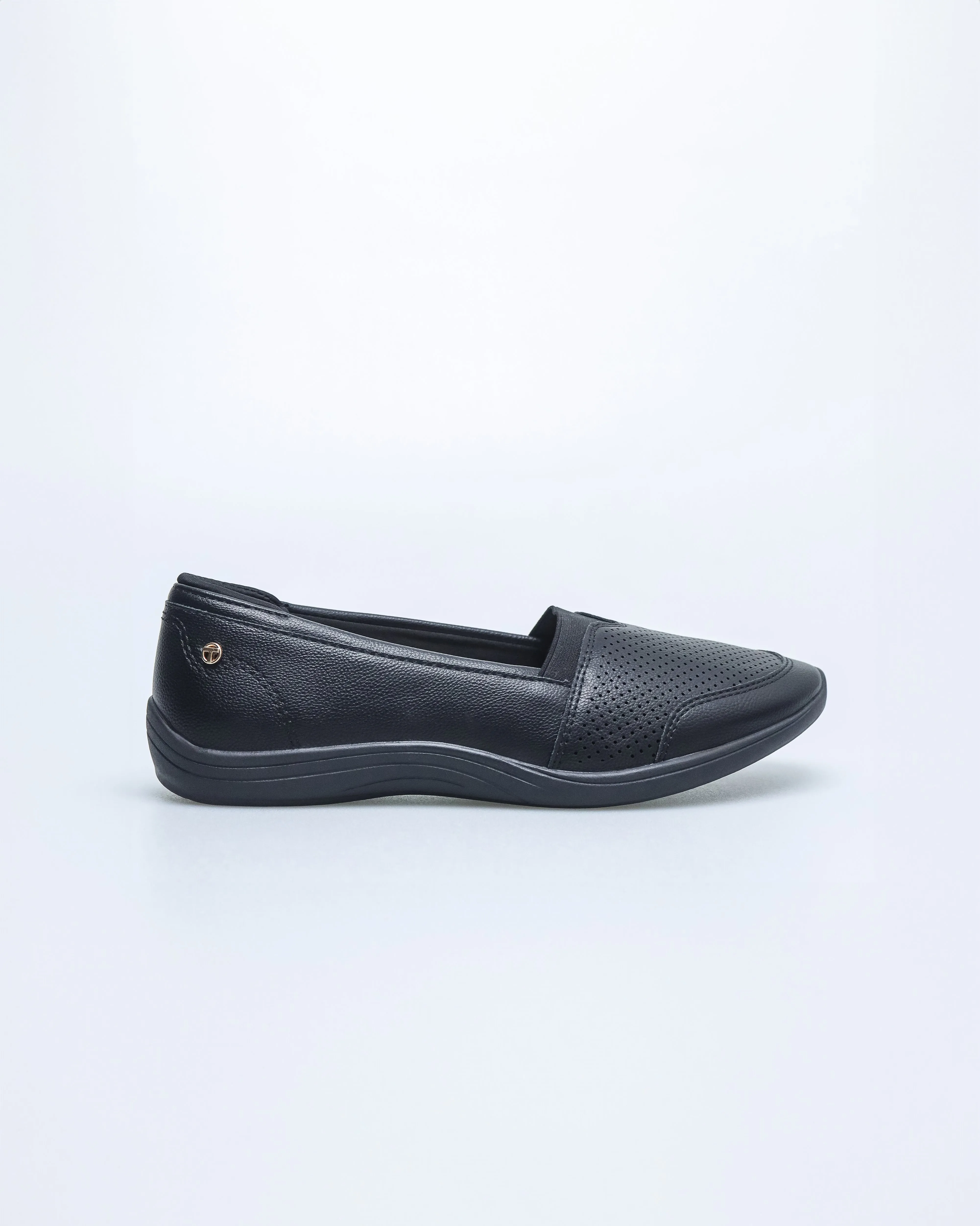 Tomaz NN428 Ladies Classic Perforated Flats